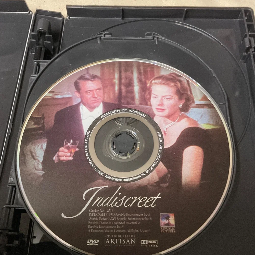 DVD - 4 disc collectors set Cart Grant.   V144